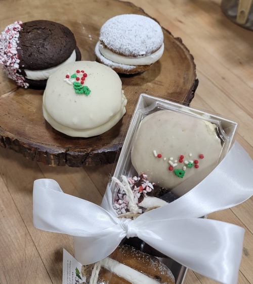 Whoopie Pies make great Christmas gifts.
